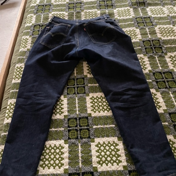 Levi’s Denim High Waisted Mom Jeans! - Picture 6 of 7